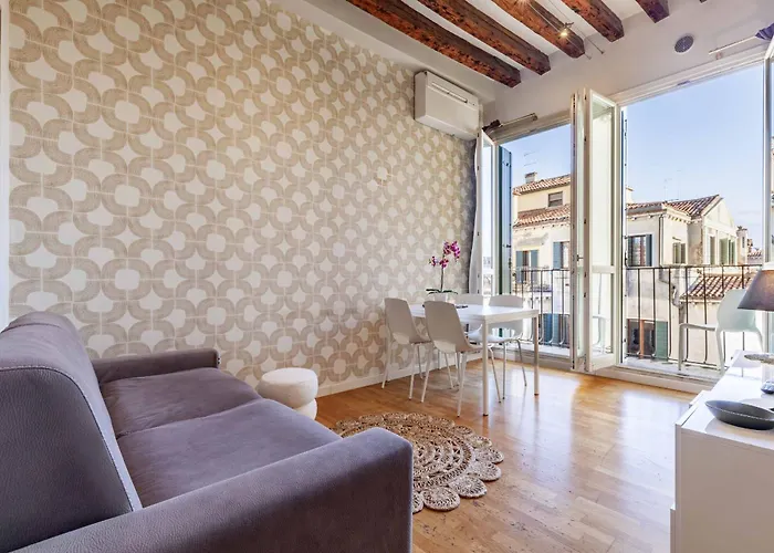 San Polo Design Apartments By Wonderful Italy